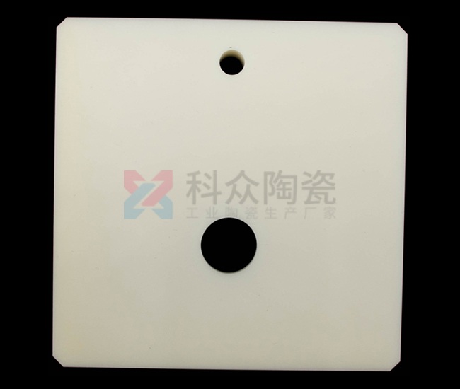 二氧化鋁陶瓷板有什么特性及優勢呢?(圖)